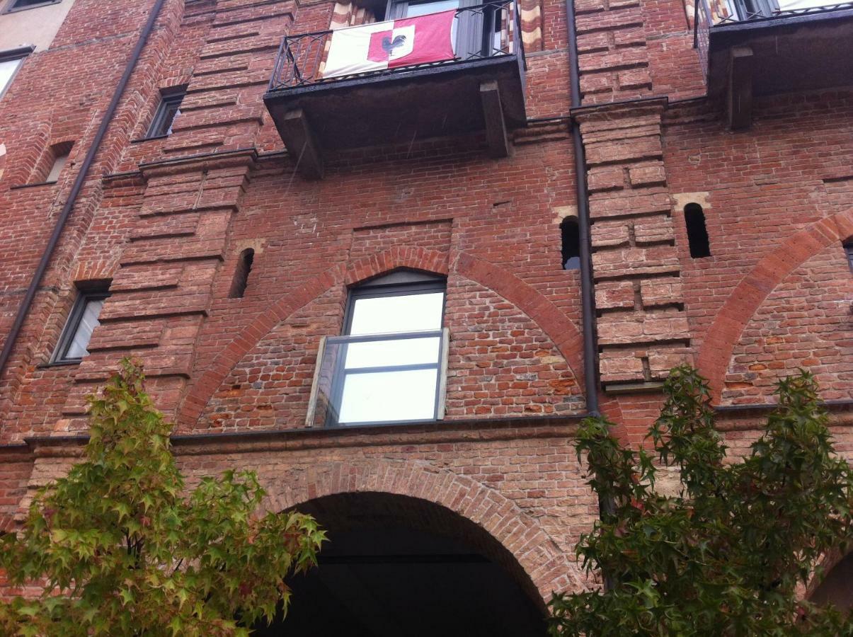 Appartamento In Centro Storico Asti Exterior photo